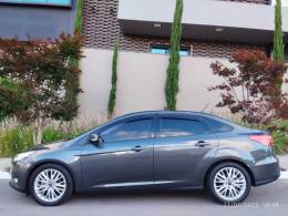 FORD - FOCUS - 2018/2018 - Cinza - R$ 66.000,00