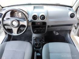 VOLKSWAGEN - GOL - 2006/2007 - Prata - R$ 21.000,00