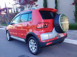 VOLKSWAGEN - CROSSFOX - 2015/2016 - Vermelha - R$ 56.500,00