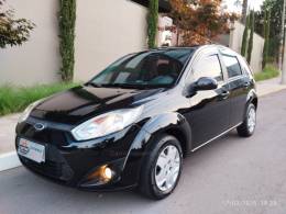FORD - FIESTA - 2013/2014 - Preta - R$ 37.900,00