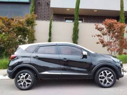 RENAULT - CAPTUR - 2018/2019 - Preta - R$ 77.500,00