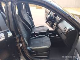 RENAULT - KWID - 2022/2023 - Preta - R$ 56.000,00