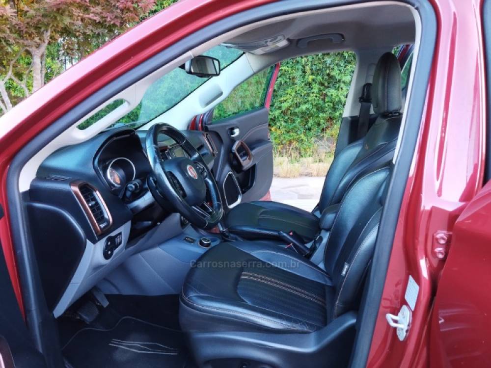 FIAT - TORO - 2016/2017 - Vermelha - R$ 94.500,00