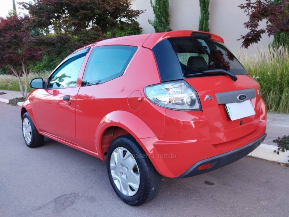 FORD - KA - 2012/2013 - Vermelha - R$ 28.500,00