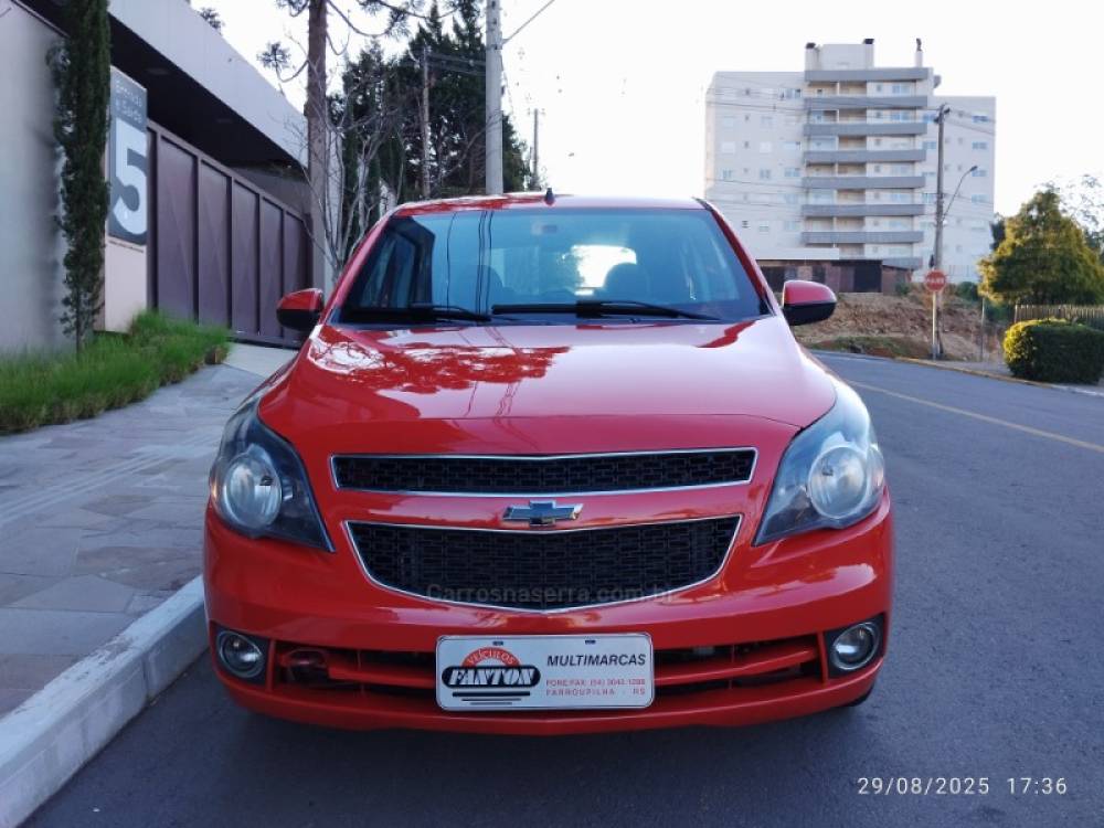 CHEVROLET - AGILE - 2012/2012 - Vermelha - R$ 35.000,00