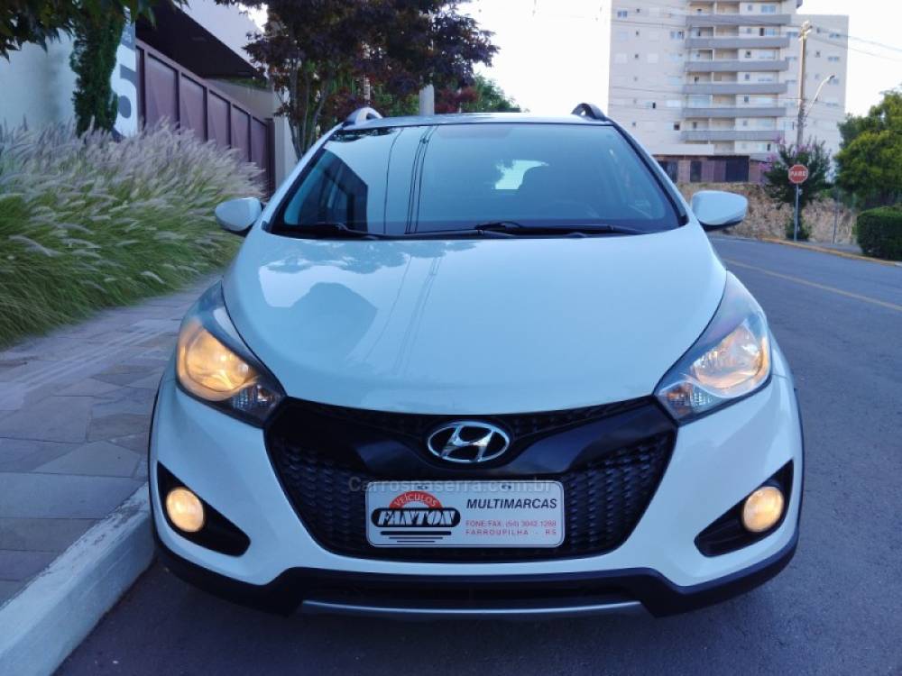 HYUNDAI - HB20X - 2015/2015 - Branca - R$ 61.000,00