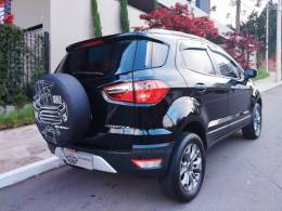 FORD - ECOSPORT - 2016/2017 - Preta - R$ 64.000,00