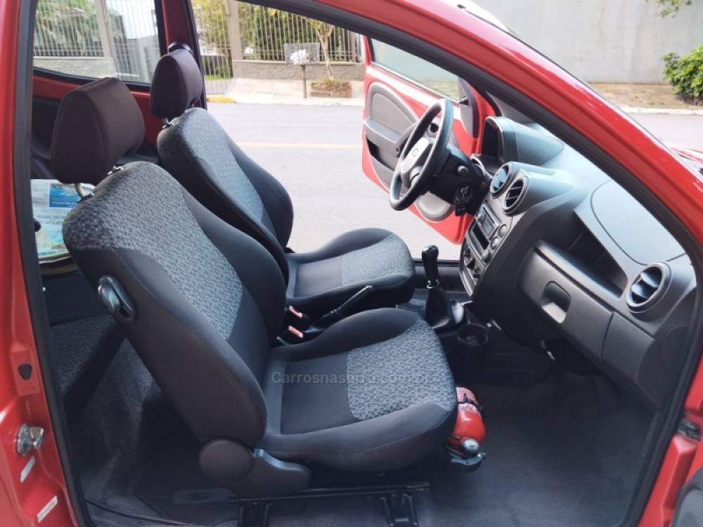 FORD - KA - 2012/2013 - Vermelha - R$ 28.500,00