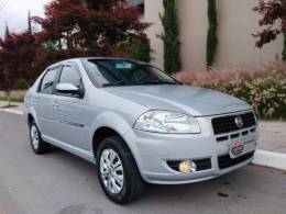 FIAT - SIENA - 2010/2011 - Prata - R$ 32.500,00