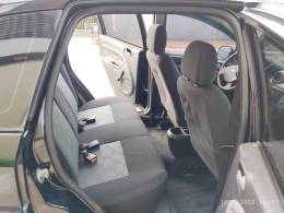 FORD - FIESTA - 2013/2014 - Preta - R$ 37.900,00