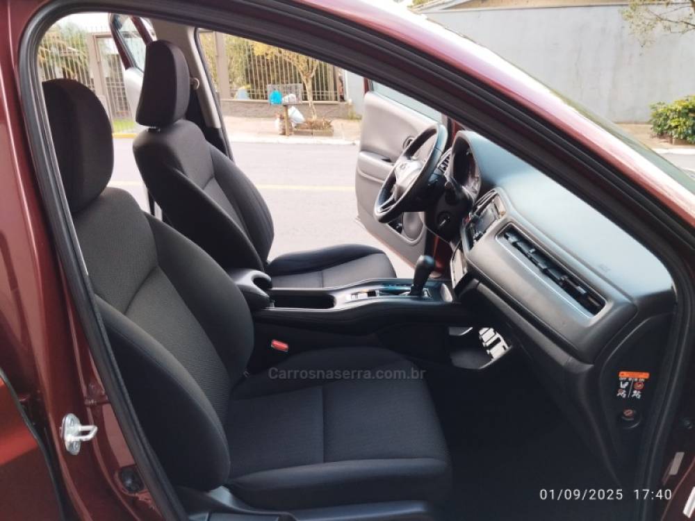 HONDA - HR-V - 2018/2018 - Vermelha - R$ 96.000,00