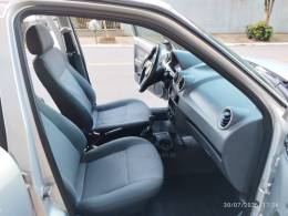 VOLKSWAGEN - GOL - 2006/2007 - Prata - R$ 21.000,00