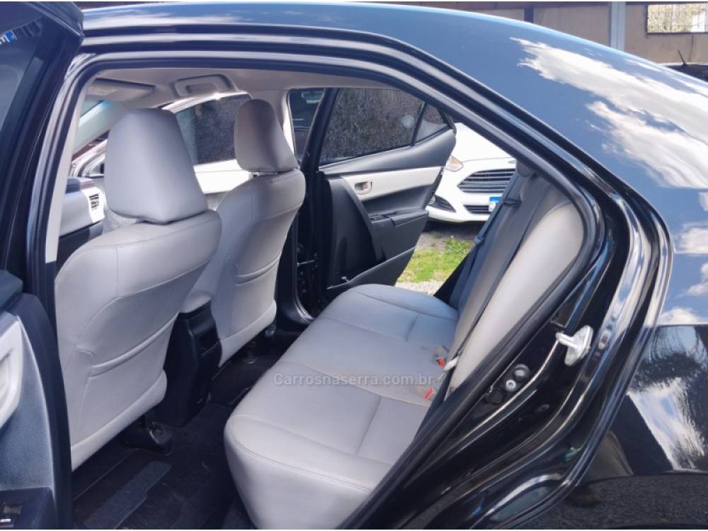 TOYOTA - COROLLA - 2016/2016 - Preta - R$ 87.500,00