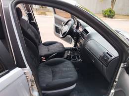 FIAT - SIENA - 2010/2011 - Prata - R$ 32.500,00